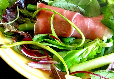 Insalata con involtino di Prosciutto Toscano DOP