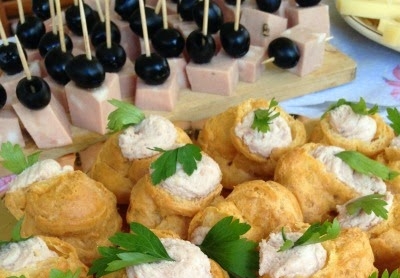 Bignè salati con mousse di ricotta e Mortadella Bologna IGP