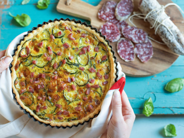 QUICHE ALLE ZUCCHINE, PROVOLA E SALAME FELINO IGP 